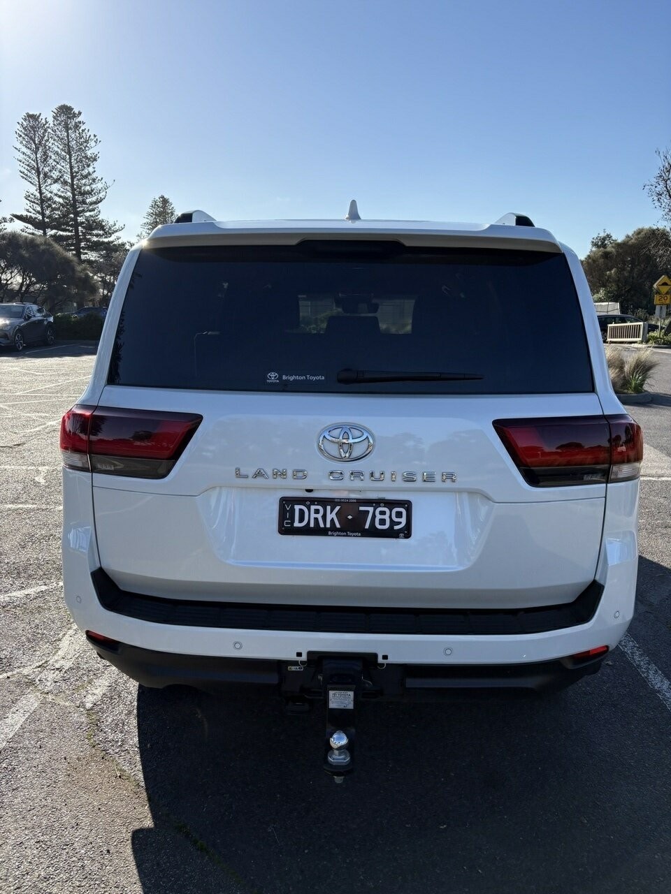 Toyota Landcruiser image 2