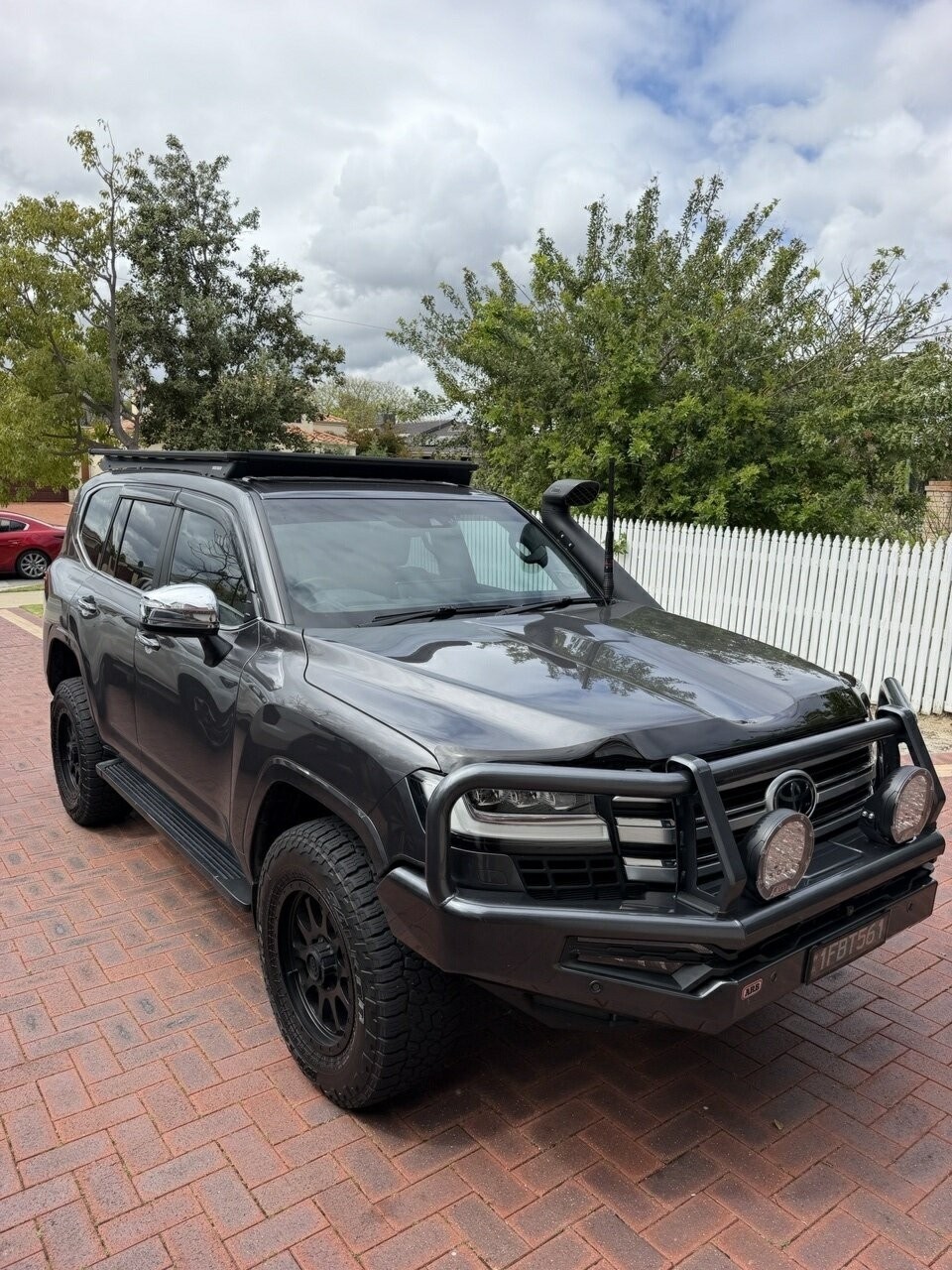 Toyota Landcruiser image 1