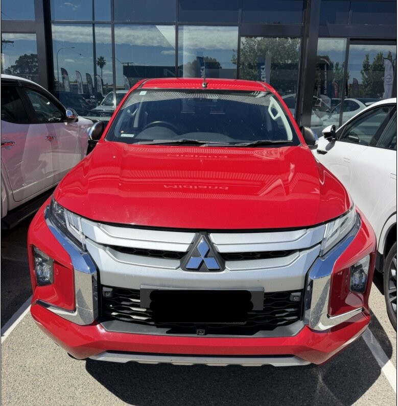Mitsubishi Triton image 3