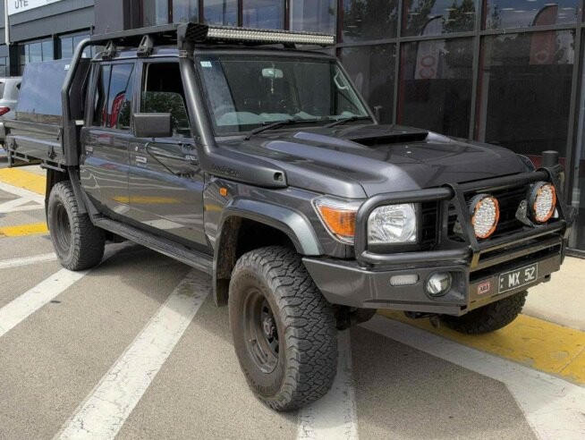 Toyota Landcruiser image 1