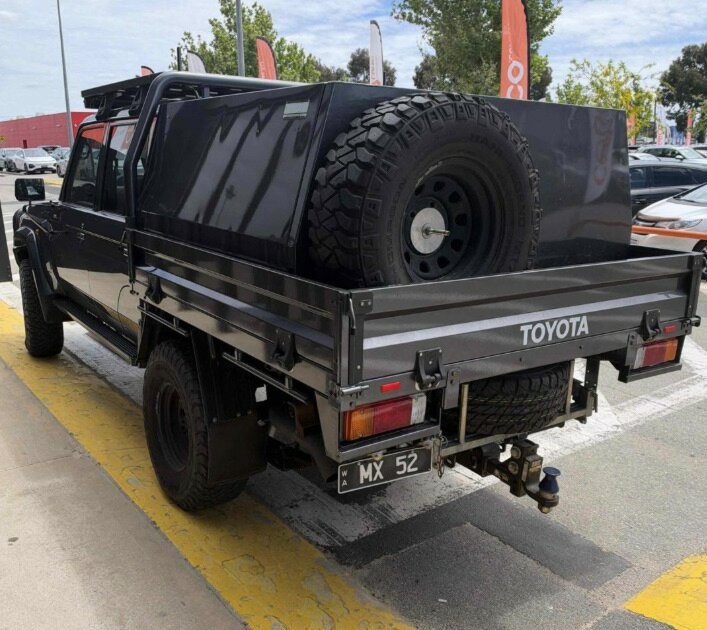 Toyota Landcruiser image 3