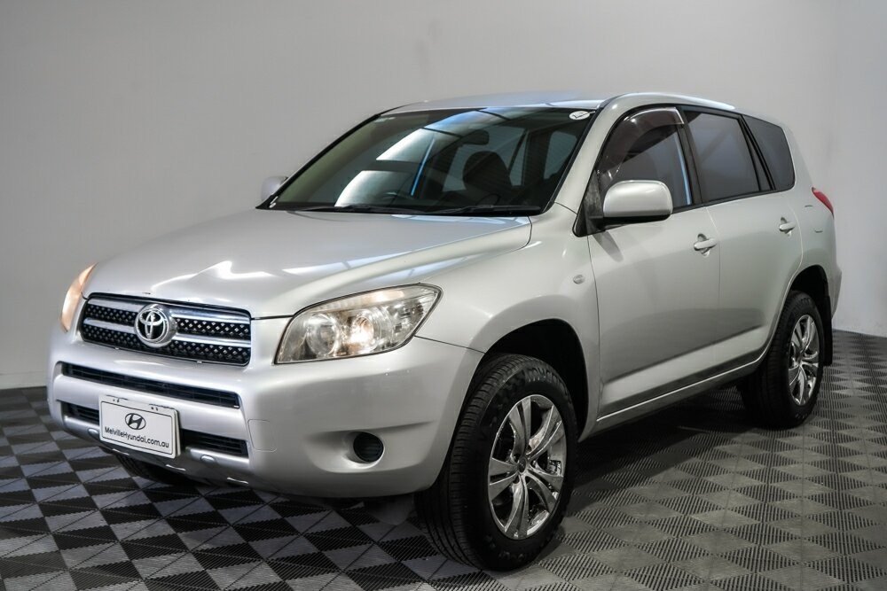 Toyota Rav4 image 4