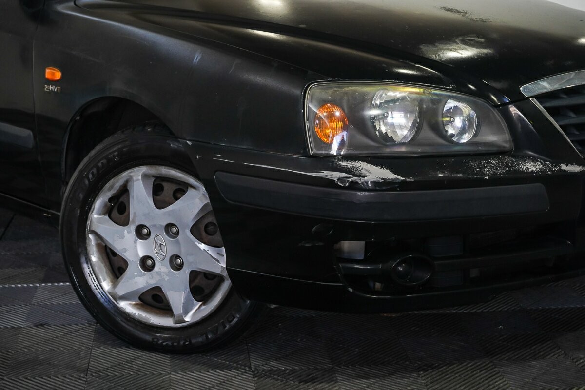 Hyundai Elantra image 2