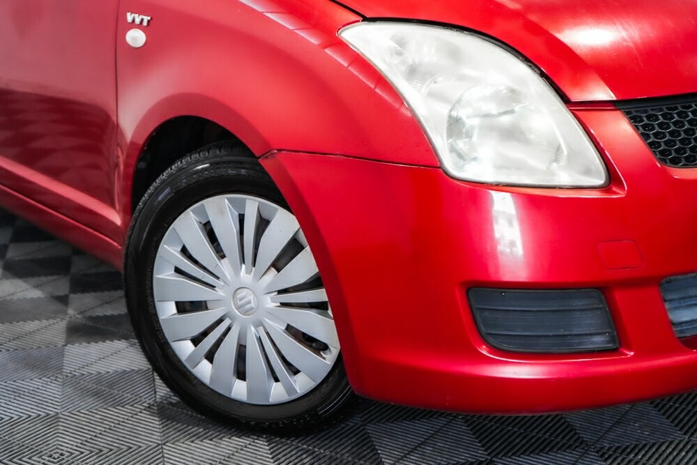 Suzuki Swift image 2