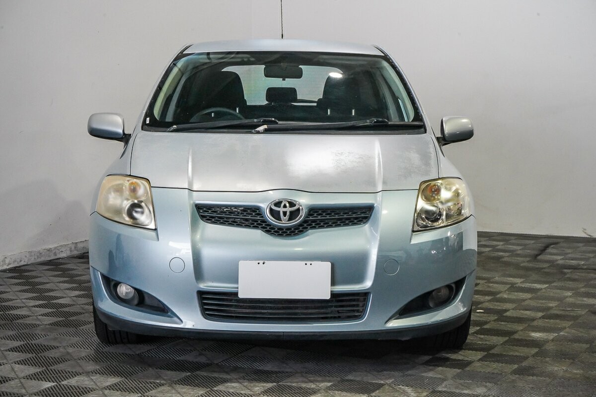 Toyota Corolla image 3