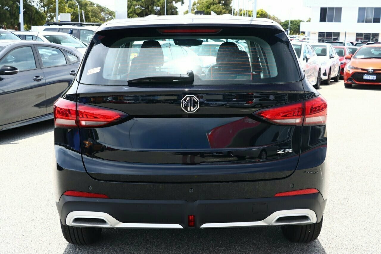 MG Zs image 4