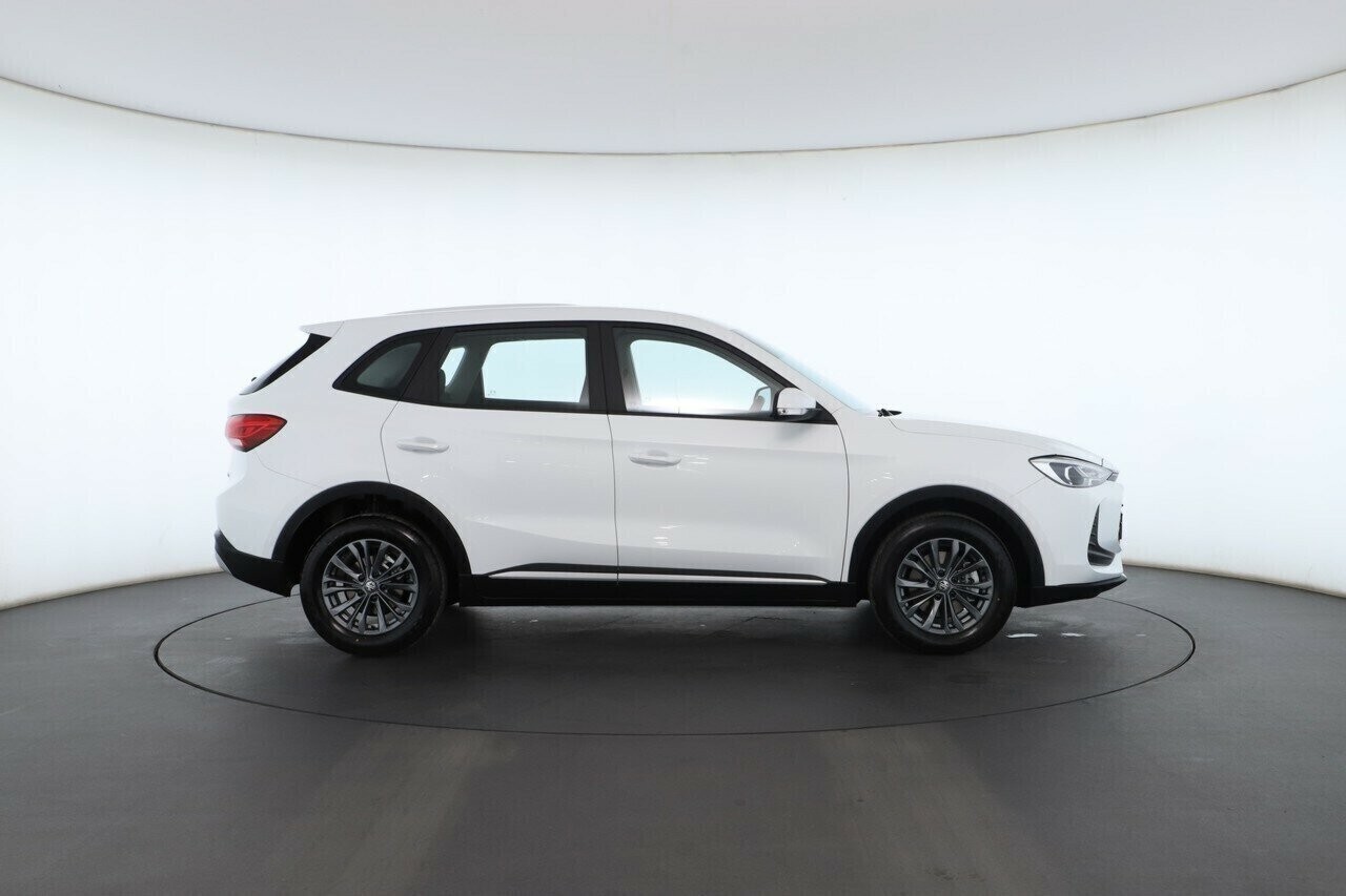 MG Zs image 2