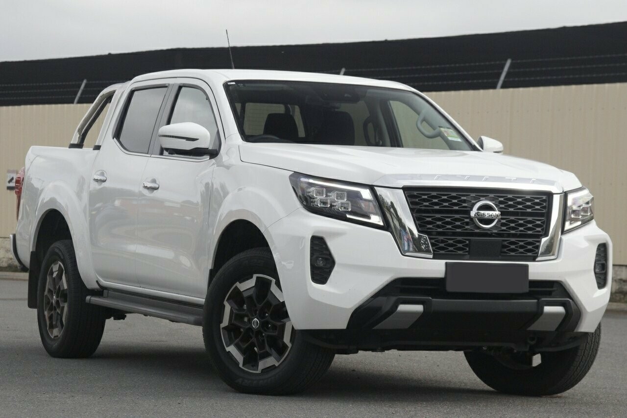 Nissan Navara image 1