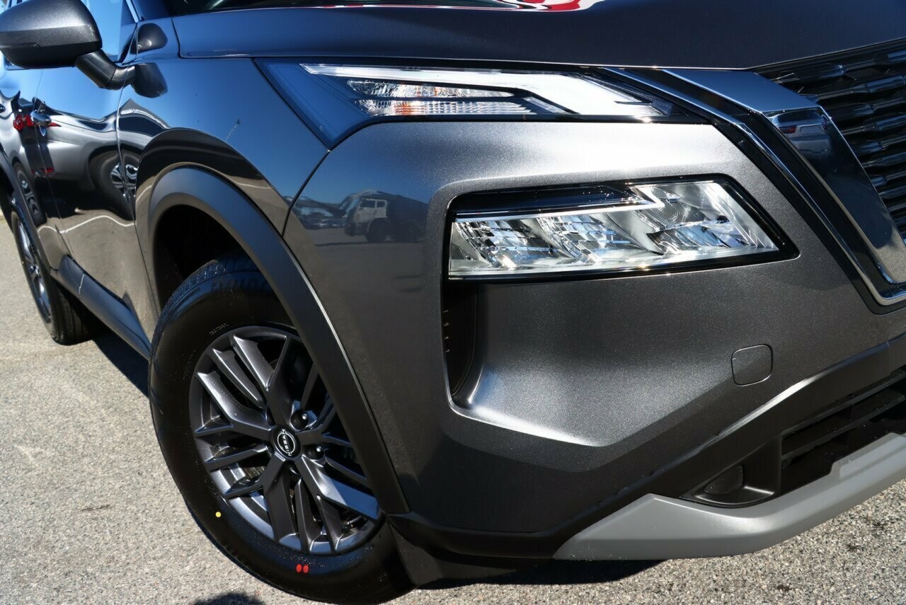 Nissan X-trail image 2