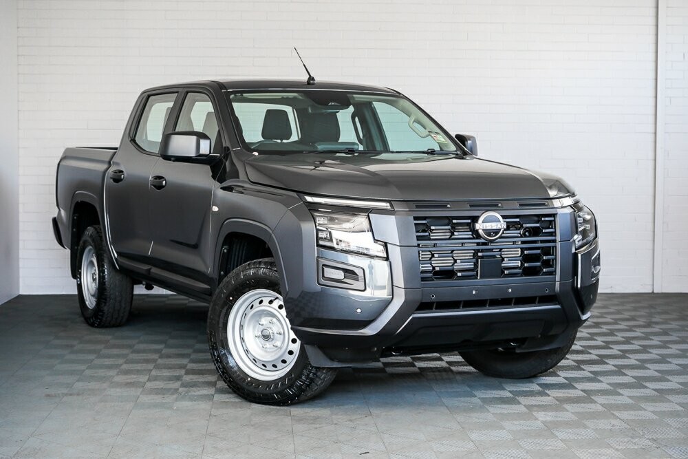 Nissan Navara image 1