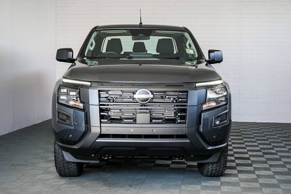 Nissan Navara image 3