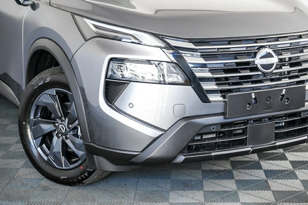 Nissan X-trail image 2