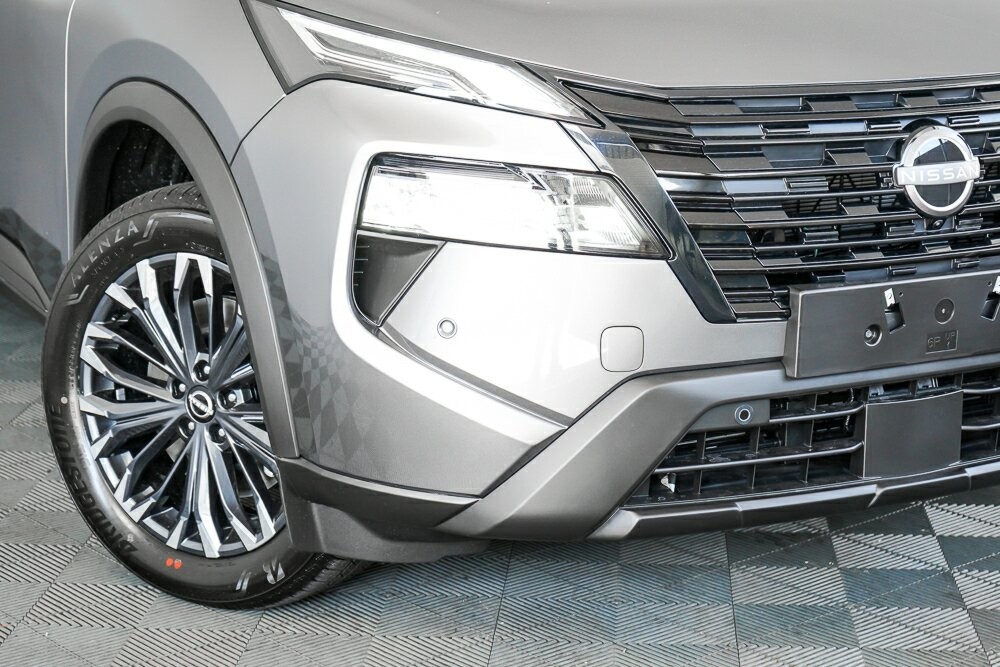 Nissan X-trail image 2