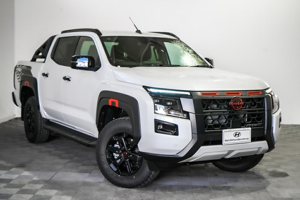 Nissan Navara image 1