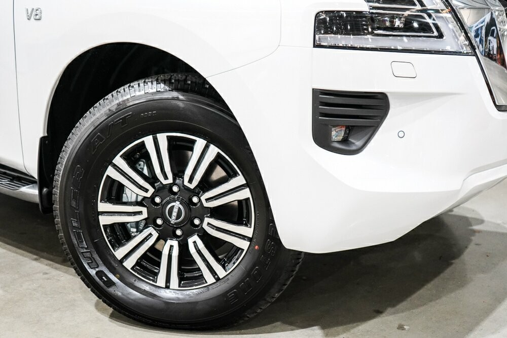 Nissan Patrol image 2