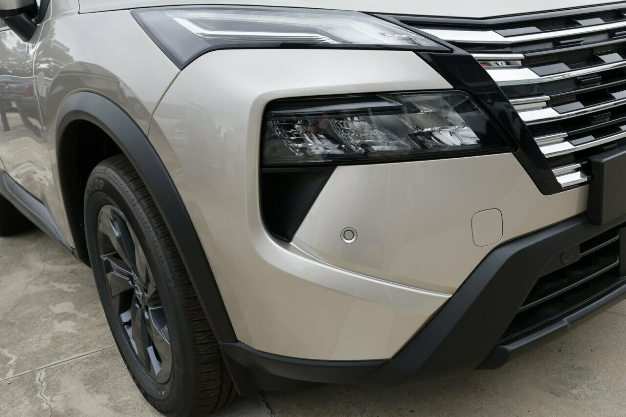 Nissan X-trail image 2