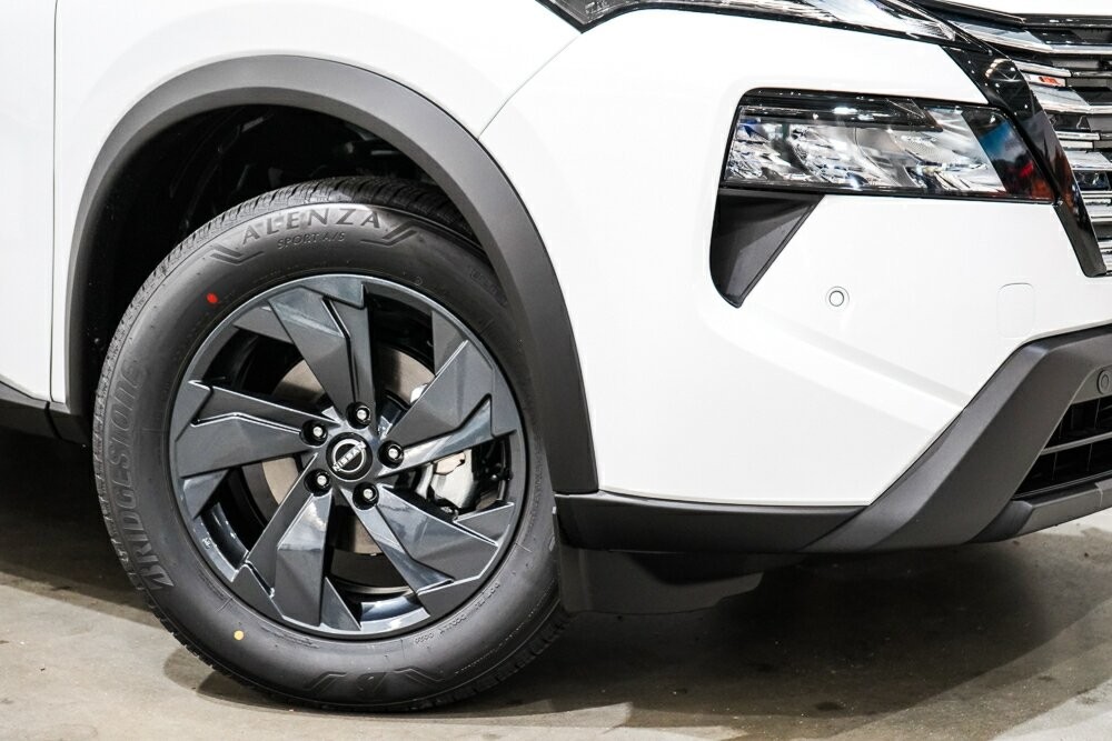 Nissan X-trail image 2