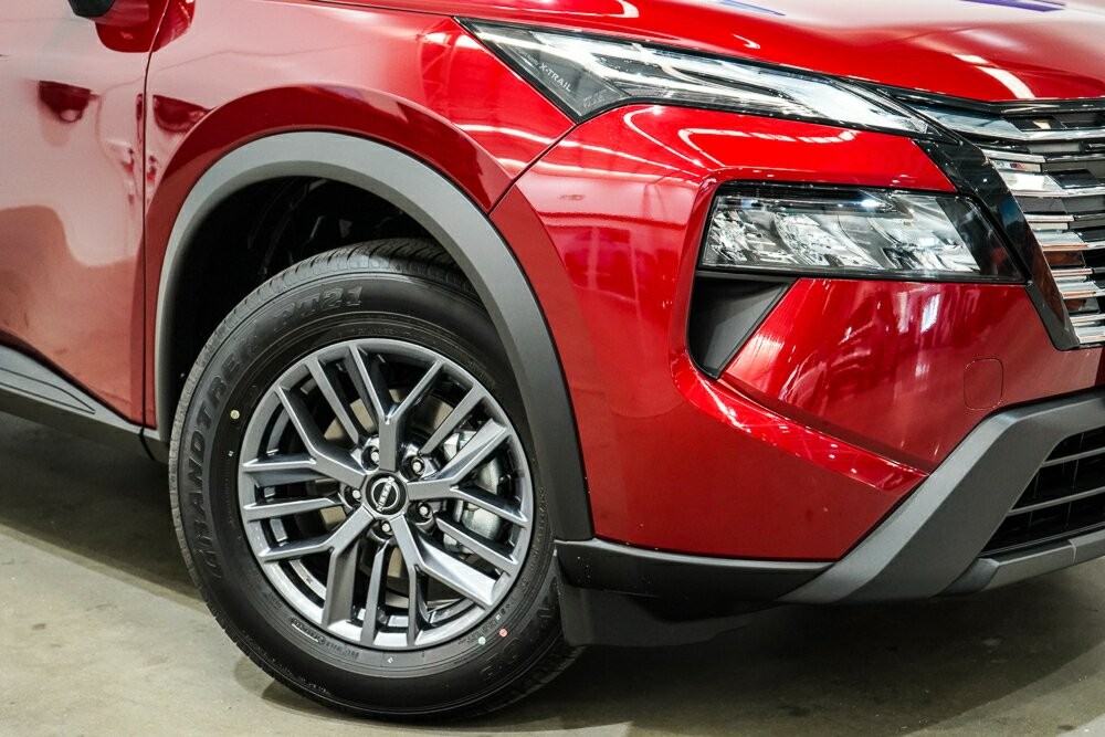 Nissan X-trail image 2