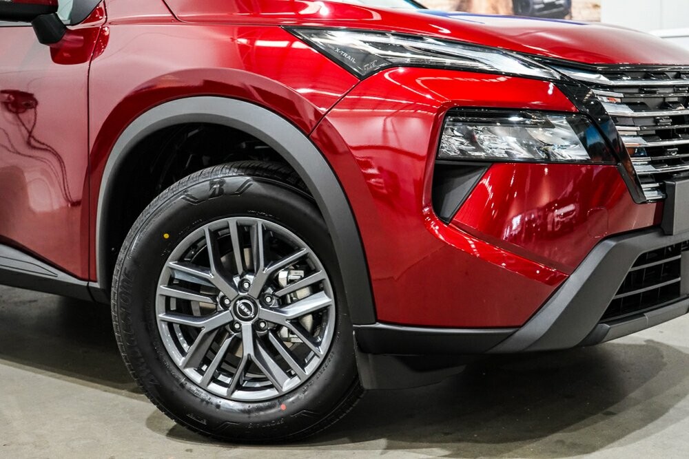 Nissan X-trail image 2