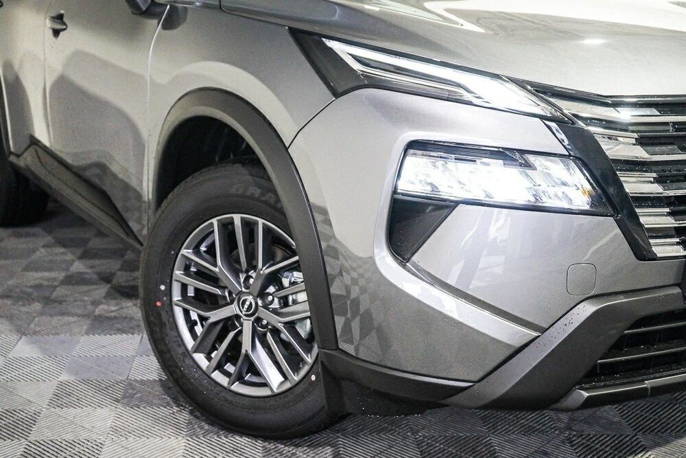 Nissan X-trail image 2