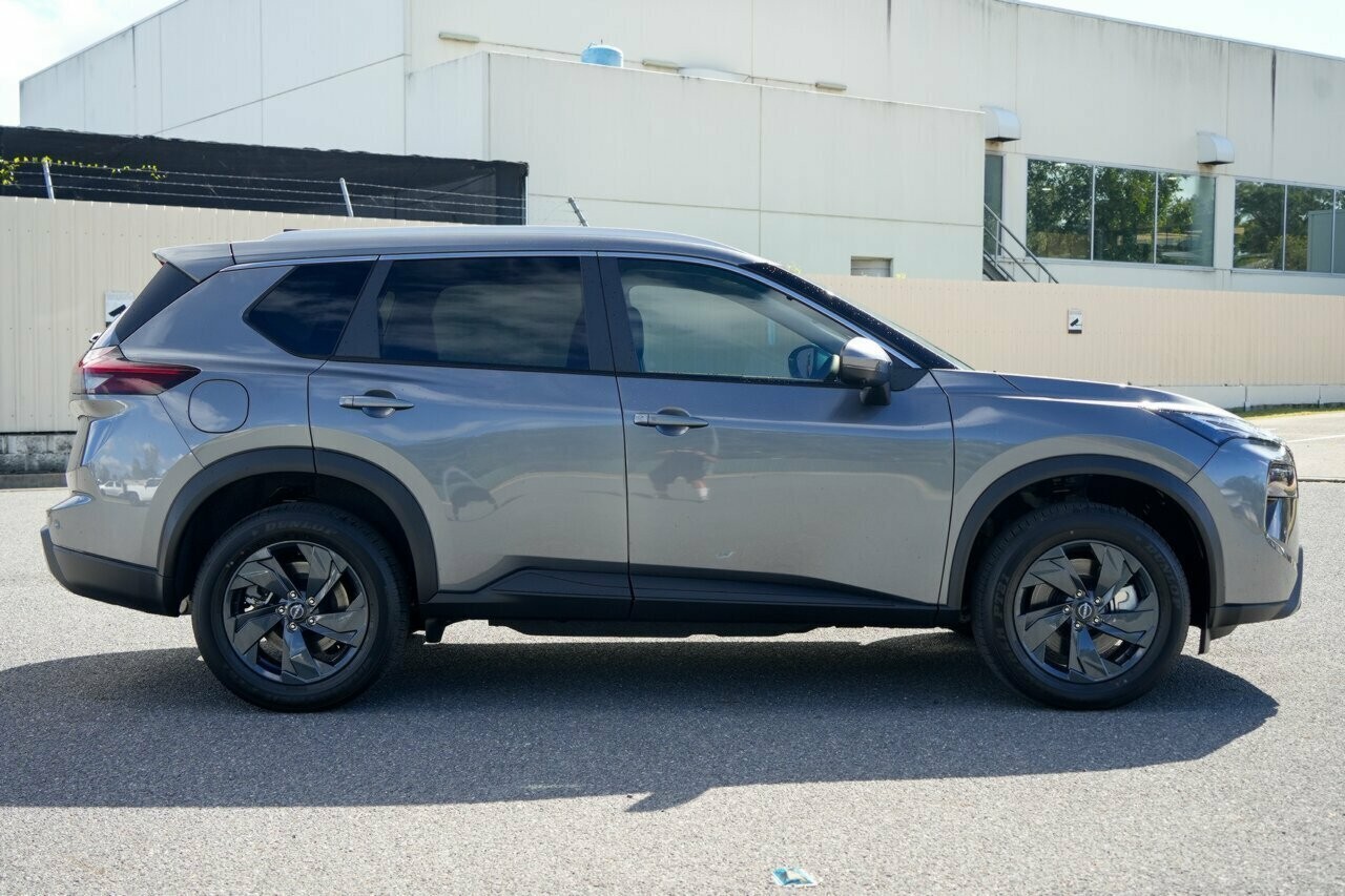 Nissan X-trail image 2