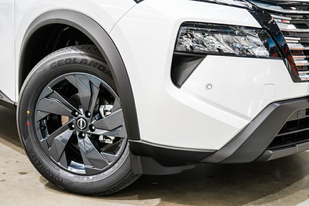 Nissan X-trail image 2