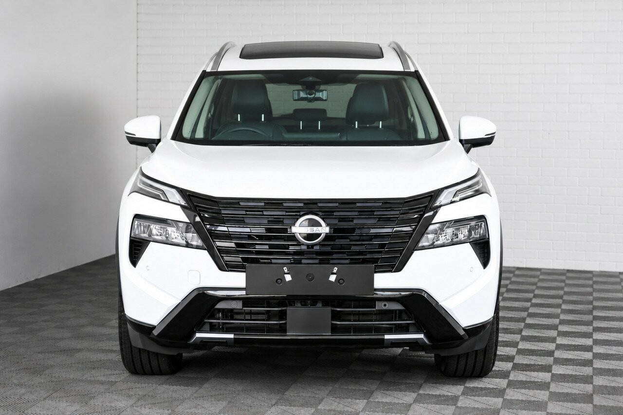 Nissan X-trail image 2