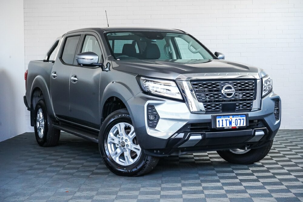 Nissan Navara image 1