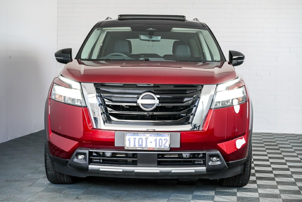 Nissan Pathfinder image 3