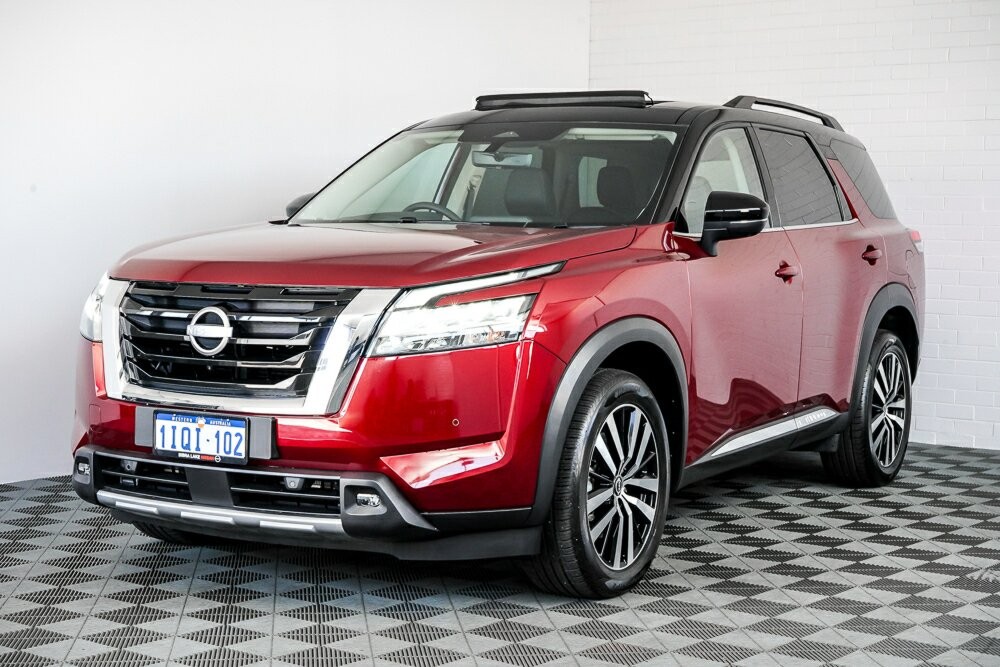 Nissan Pathfinder image 4