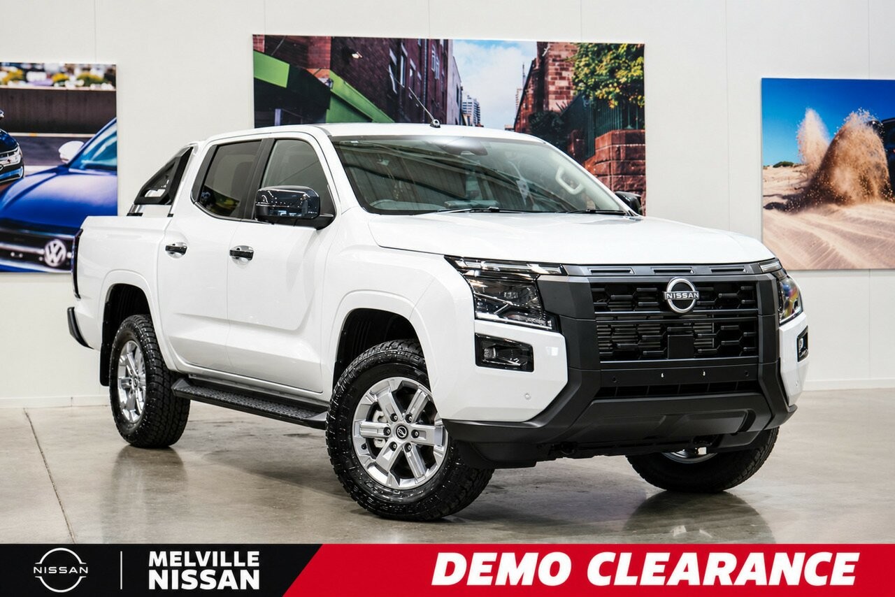 Nissan Navara image 1