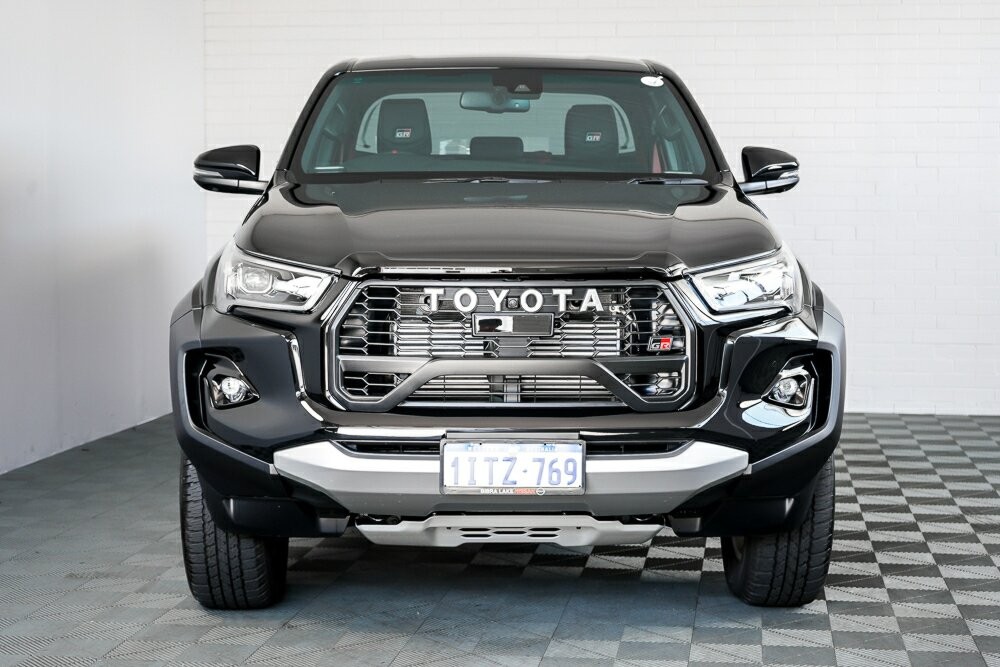 Toyota Hilux image 3