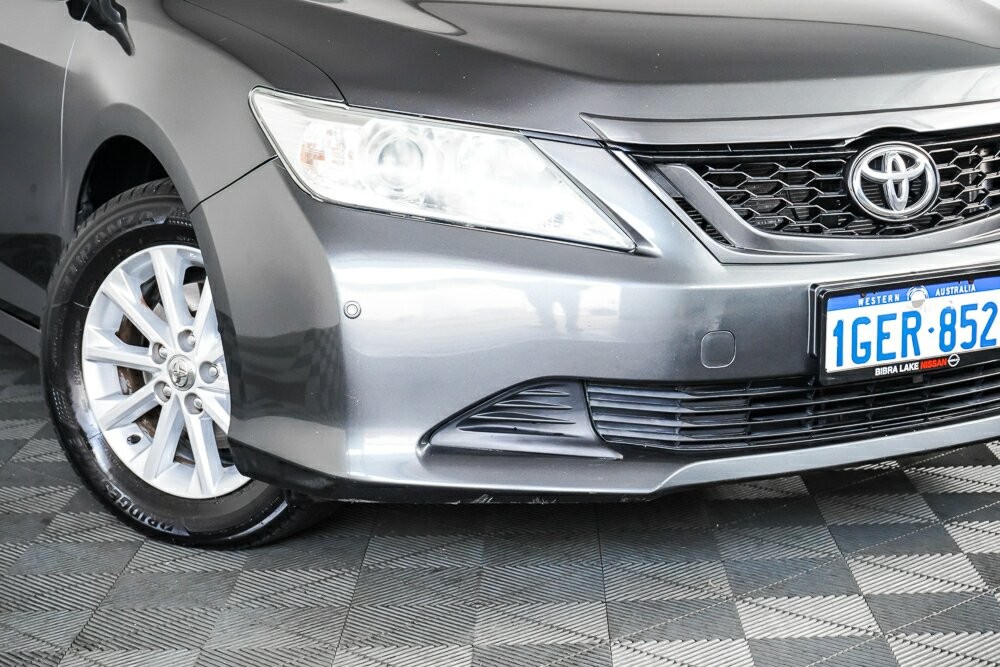 Toyota Aurion image 2