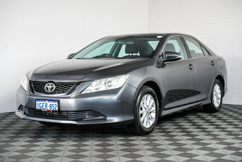 Toyota Aurion image 4