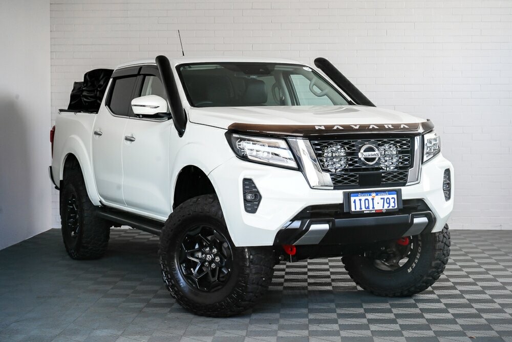 Nissan Navara image 1