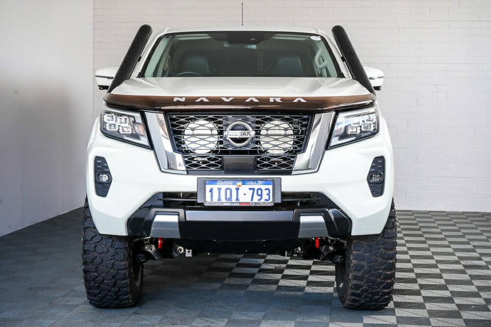 Nissan Navara image 3