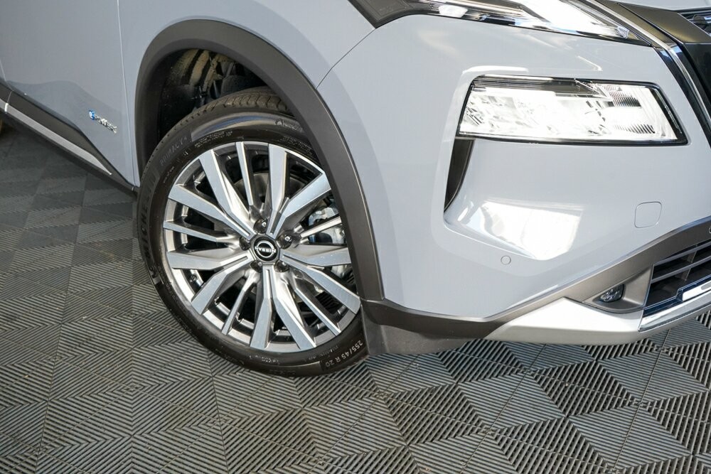 Nissan X-trail image 2
