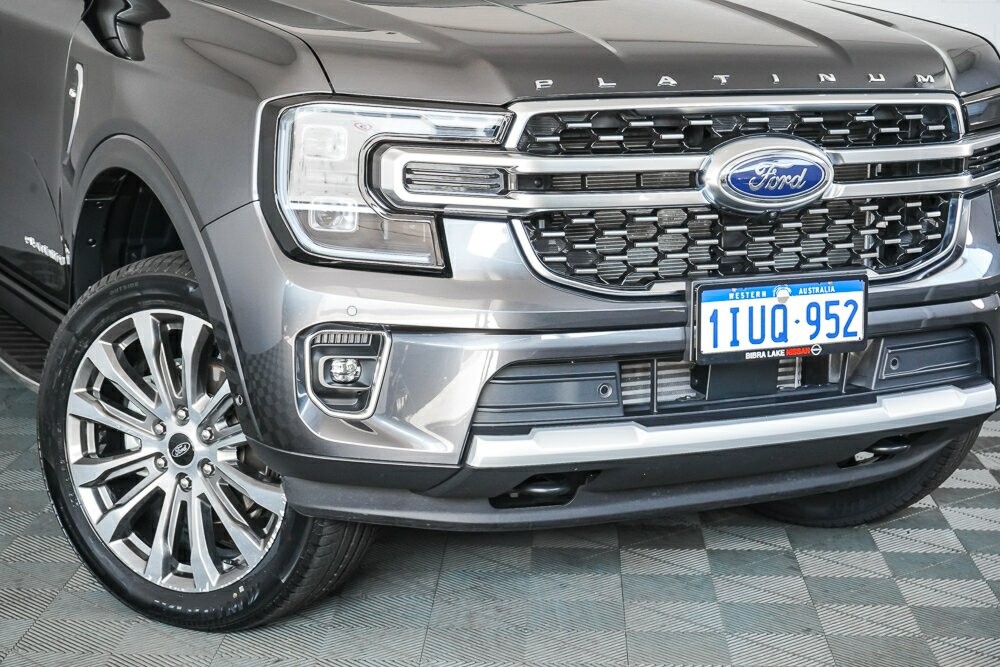 Ford Everest image 2