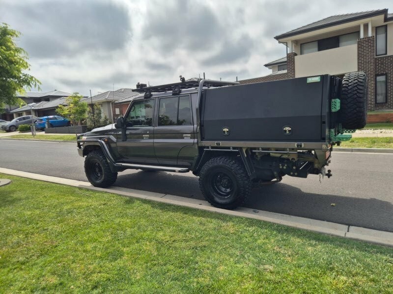 Toyota Landcruiser image 2