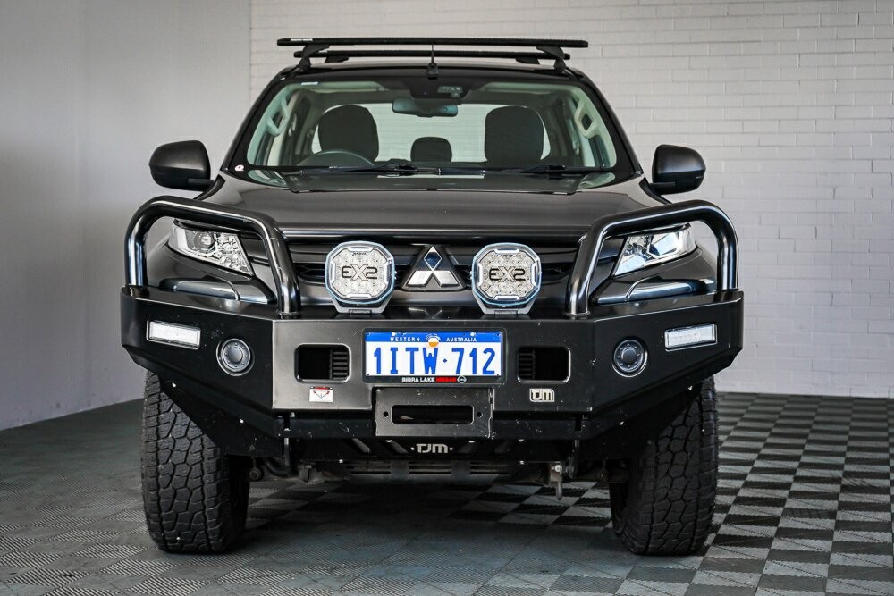 Mitsubishi Triton image 2