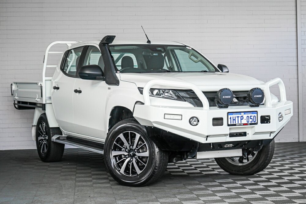 Mitsubishi Triton image 1