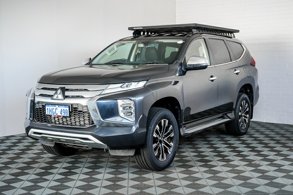 Mitsubishi Pajero Sport image 4