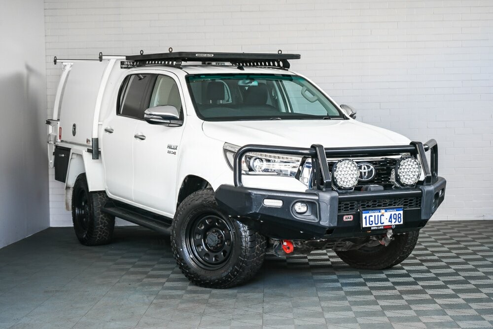 Toyota Hilux image 1
