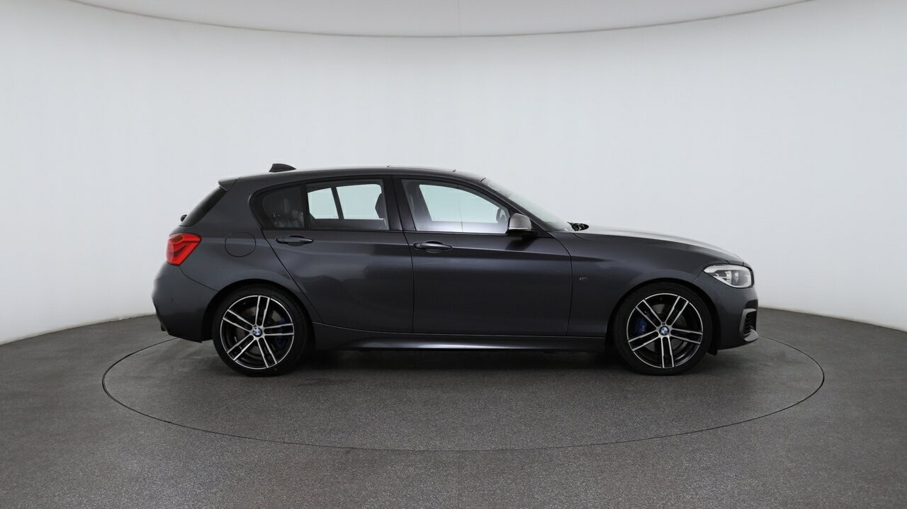 BMW 1 Series image 3