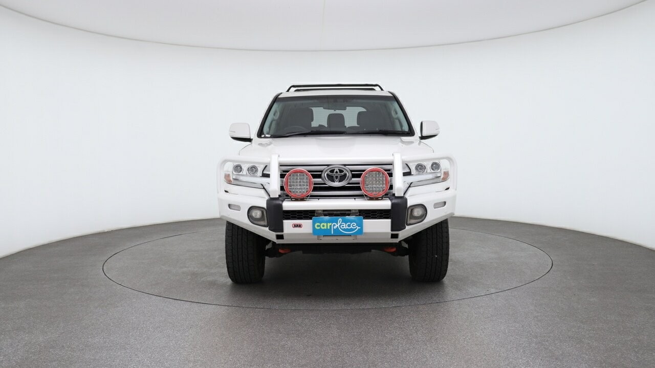 Toyota Landcruiser image 3