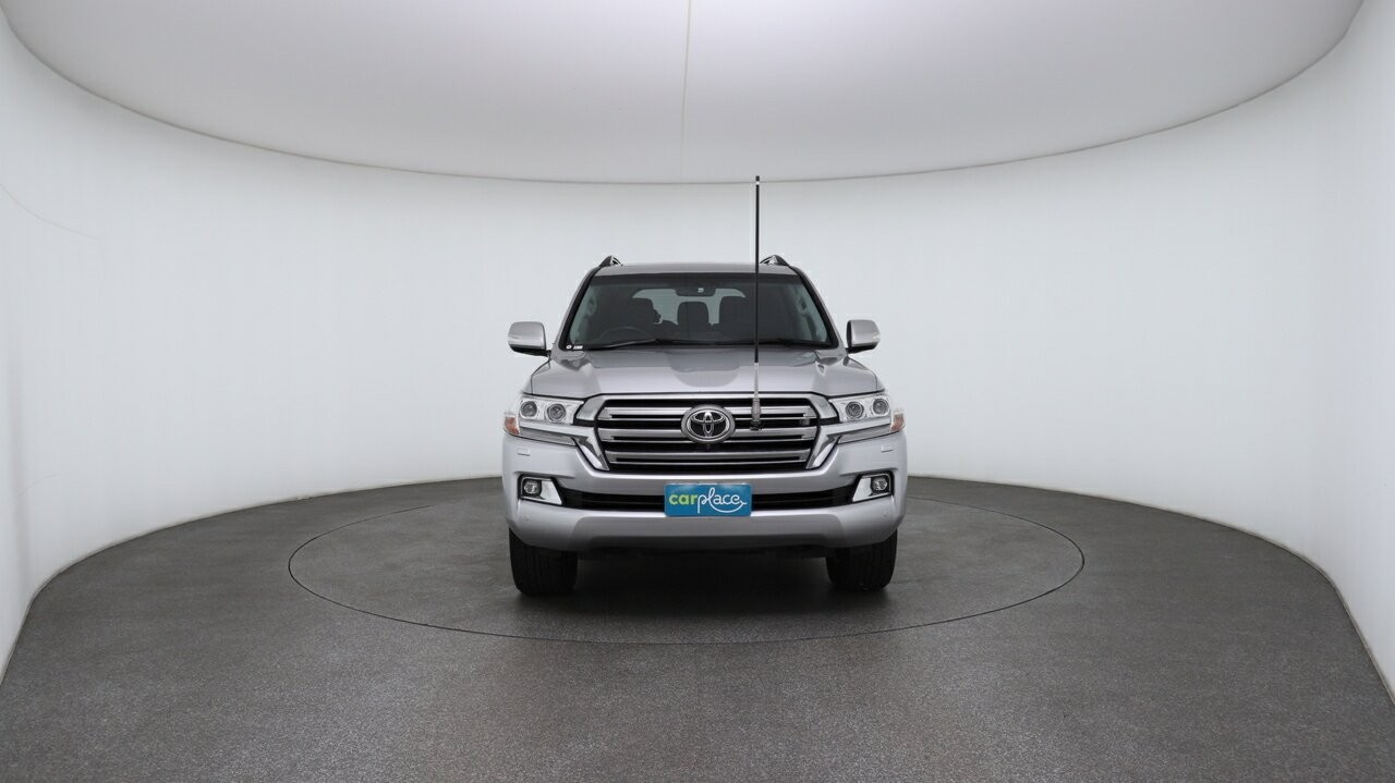 Toyota Landcruiser image 3