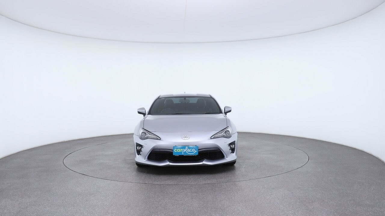 Toyota 86 image 2