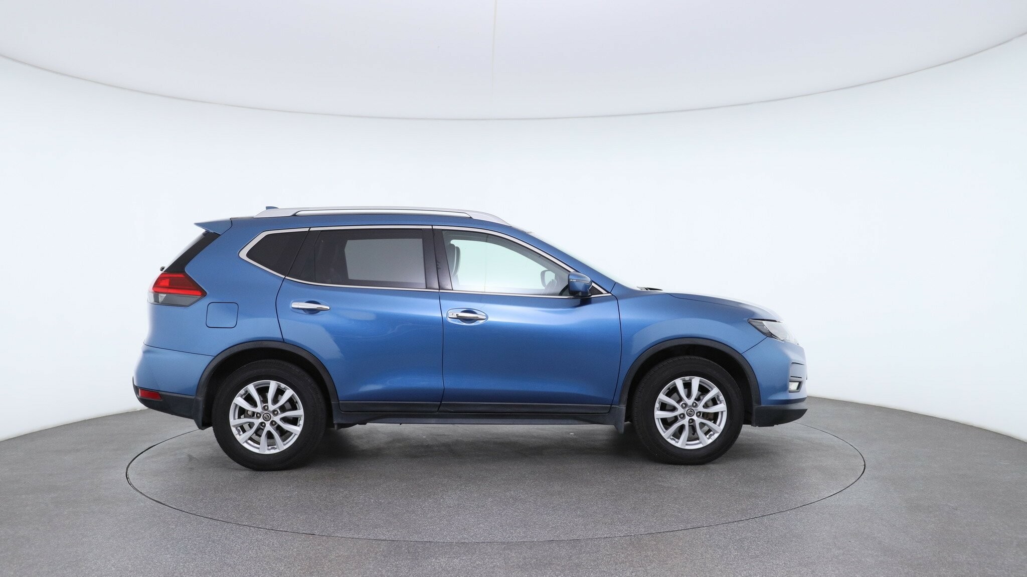 Nissan X-trail image 3