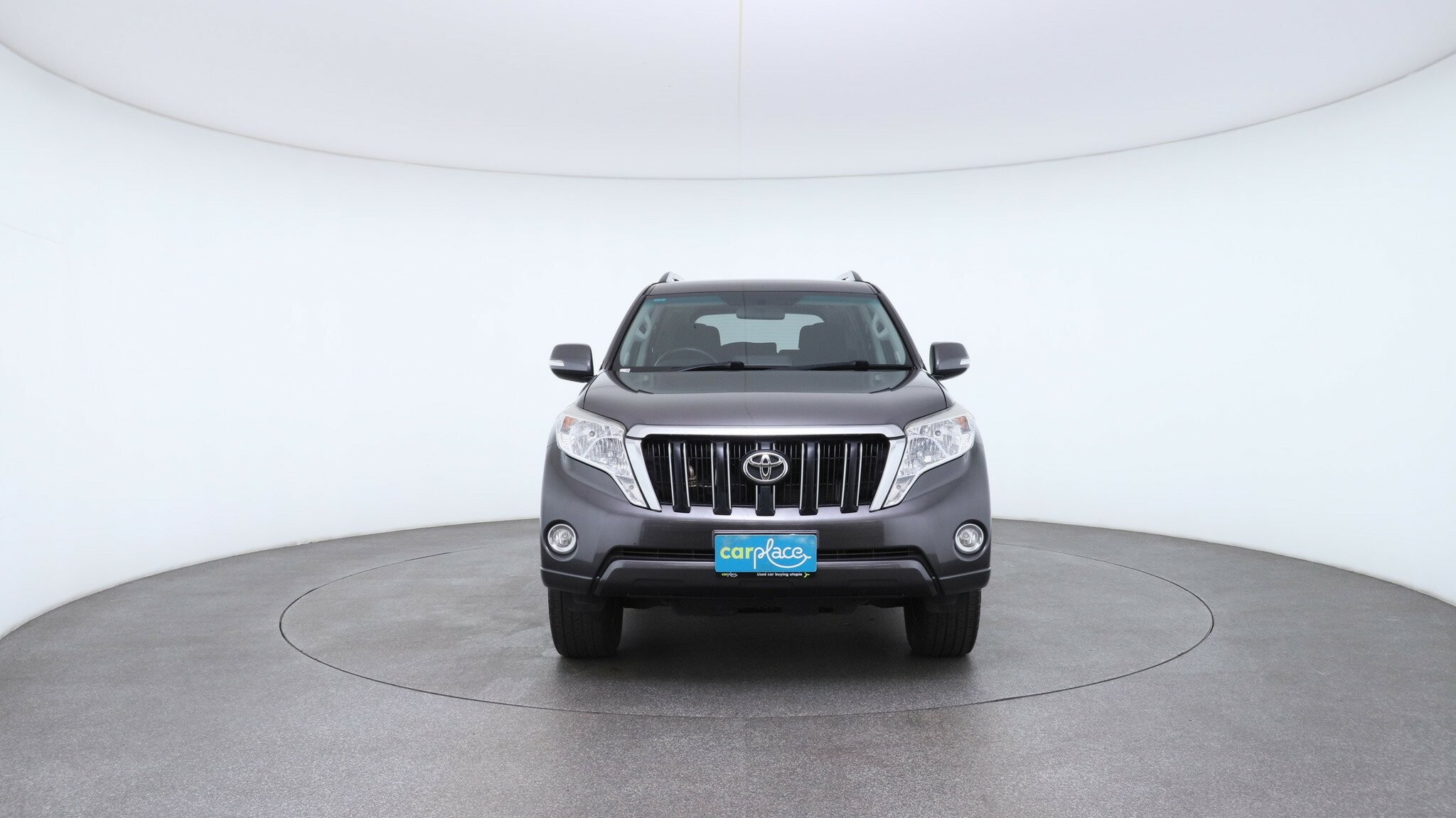 Toyota Landcruiser Prado image 2