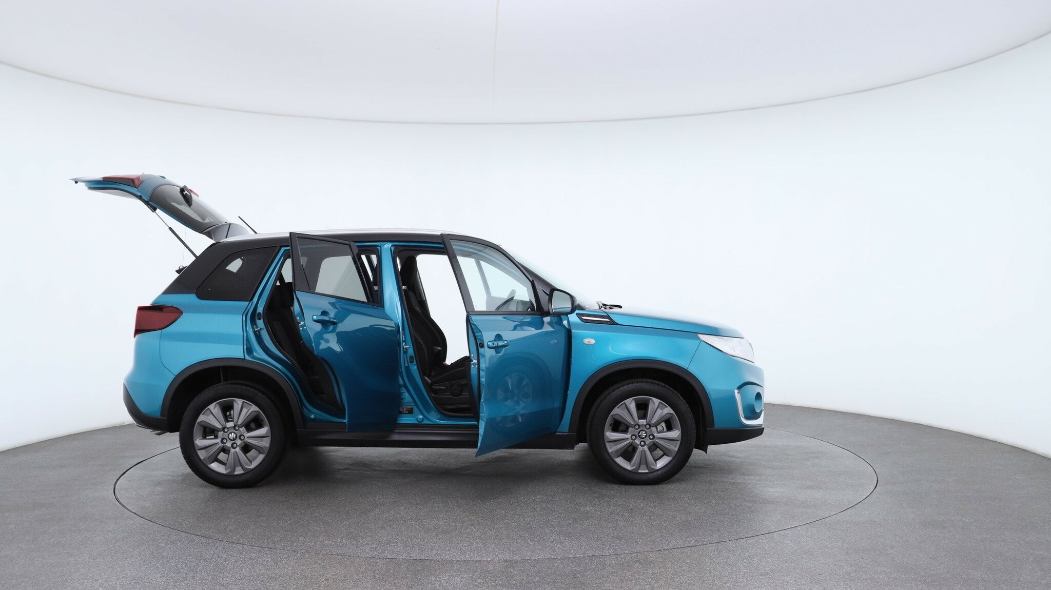 Suzuki Vitara image 4